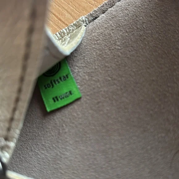 BNWT Softstar Solstice 11Wide Shiny Platinum - Picture 3 of 4